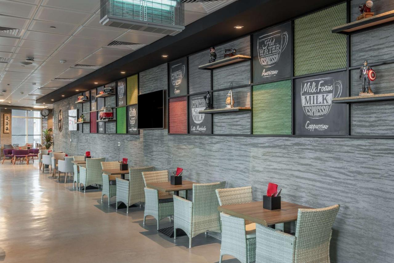 Park Inn By Radisson Jubail Industrial City Exterior foto